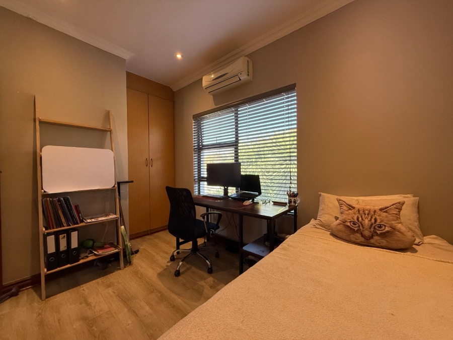 4 Bedroom Property for Sale in Birdwood Estate North West